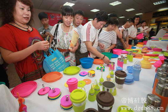 硅膠禮品1.jpg